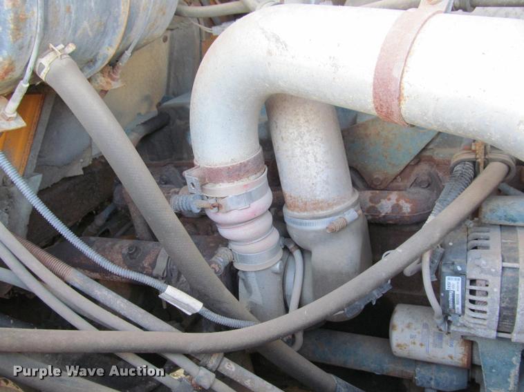 image for item K3882 2000 International F2554 dump truck