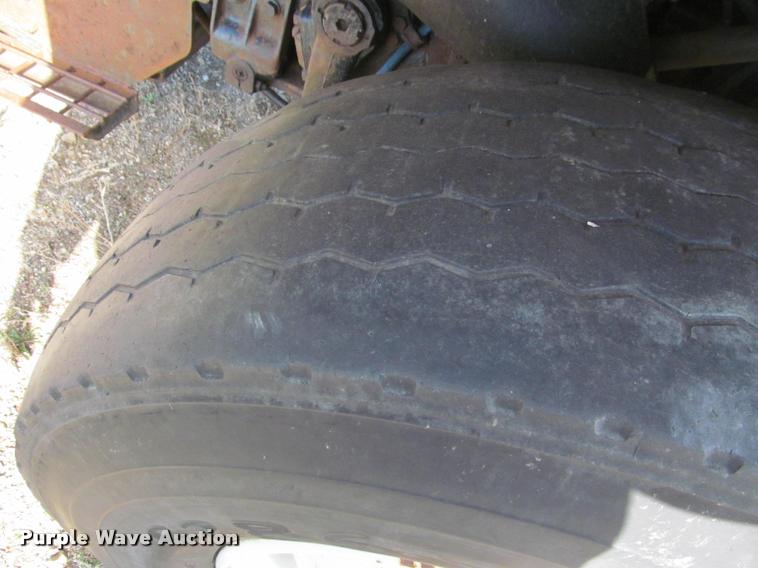 image for item K3882 2000 International F2554 dump truck