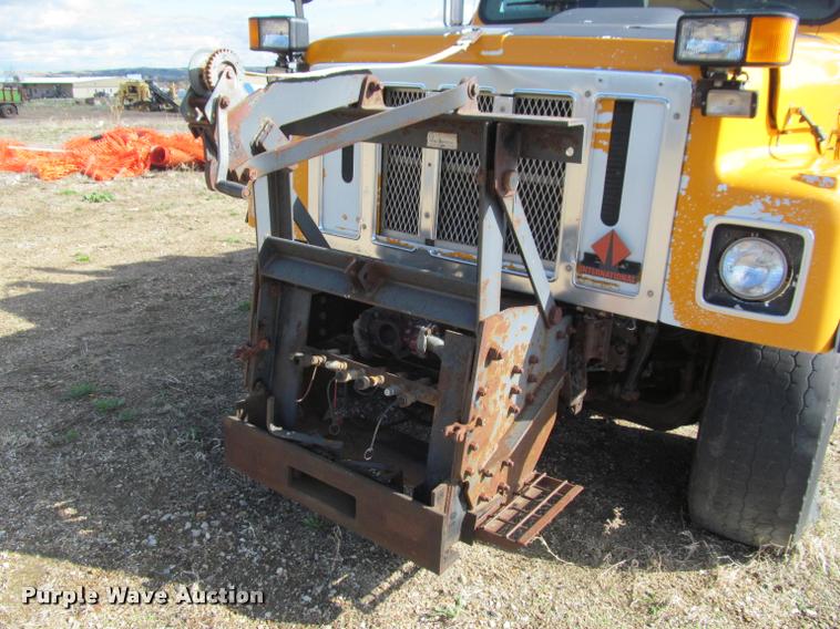 image for item K3882 2000 International F2554 dump truck