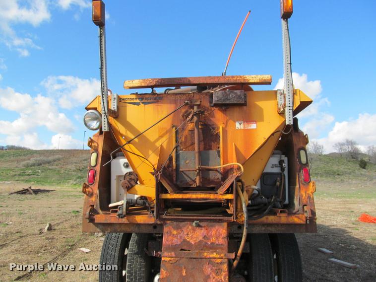 image for item K3882 2000 International F2554 dump truck