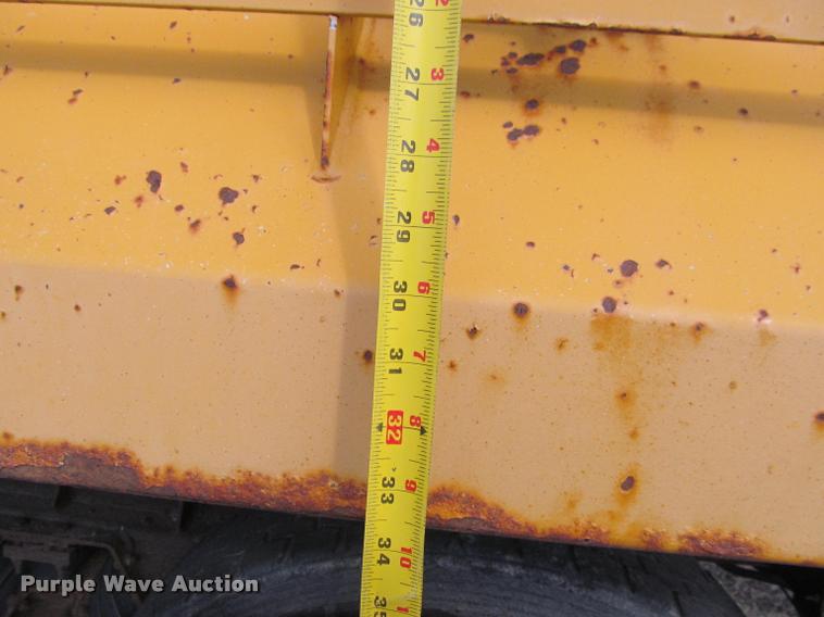 image for item K3882 2000 International F2554 dump truck