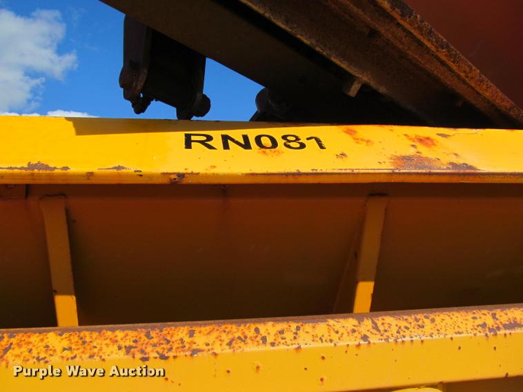 image for item K3882 2000 International F2554 dump truck