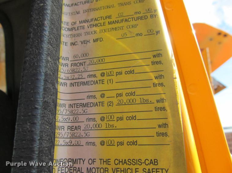 image for item K3882 2000 International F2554 dump truck