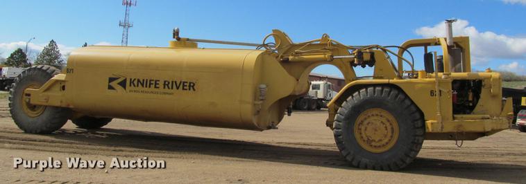 image for item K3883 Caterpillar 621 water wagon