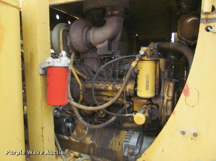 image for item K3883 Caterpillar 621 water wagon