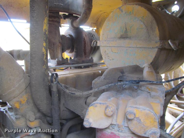 image for item K3883 Caterpillar 621 water wagon