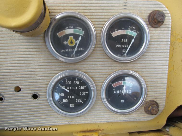 image for item K3883 Caterpillar 621 water wagon