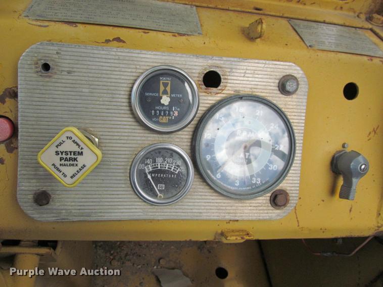 image for item K3883 Caterpillar 621 water wagon