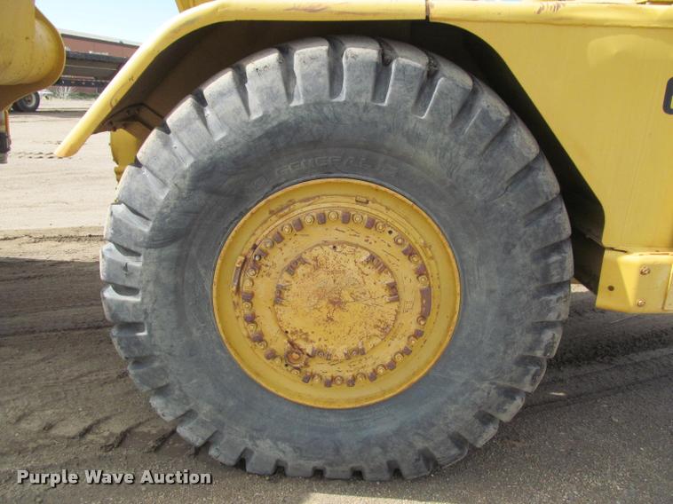 image for item K3883 Caterpillar 621 water wagon