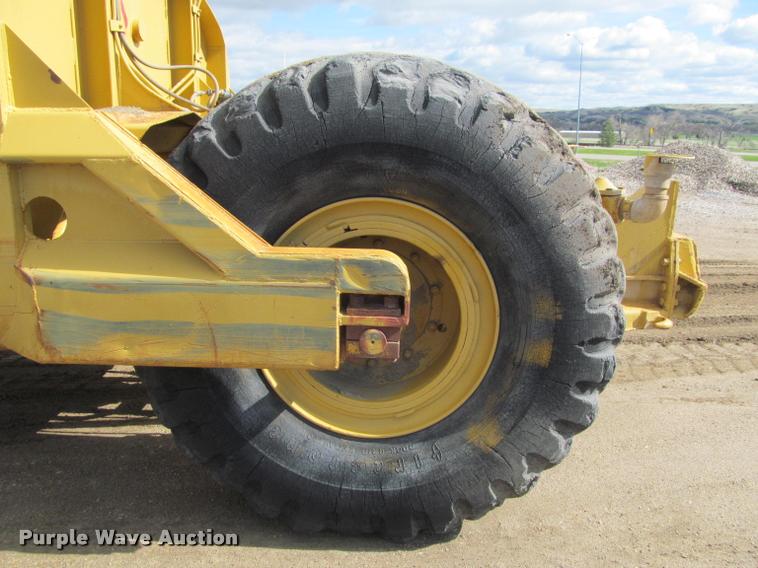 image for item K3883 Caterpillar 621 water wagon
