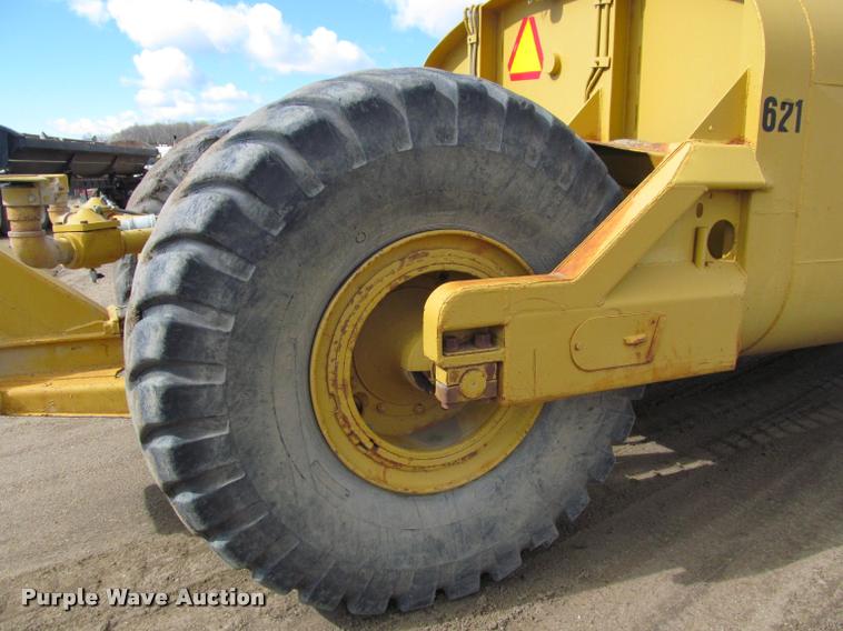image for item K3883 Caterpillar 621 water wagon