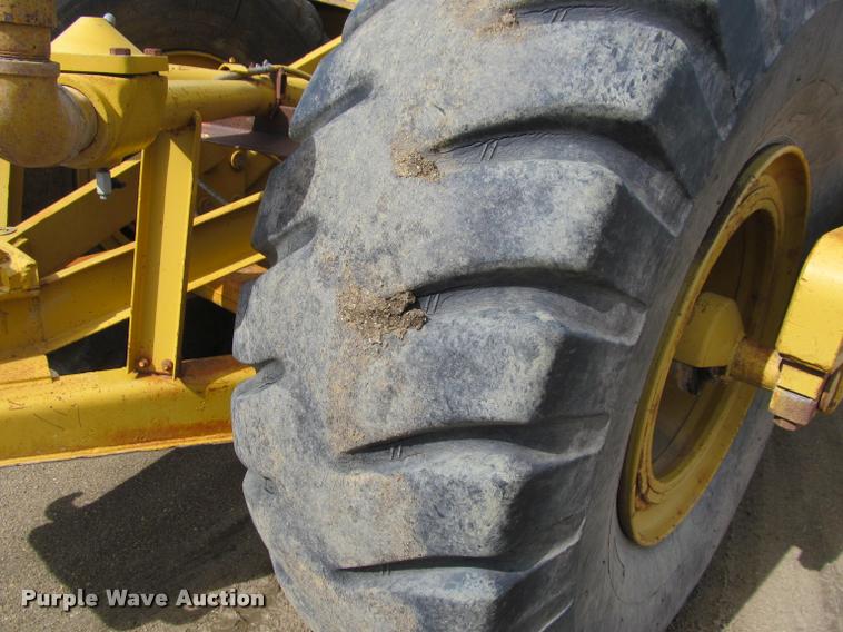 image for item K3883 Caterpillar 621 water wagon