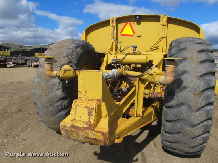 image for item K3883 Caterpillar 621 water wagon