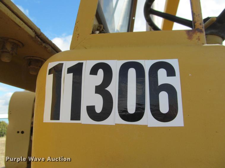 image for item K3883 Caterpillar 621 water wagon