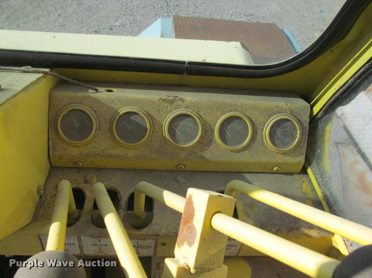 image for item K3884 1972 Grove RT63S rough terrain crane