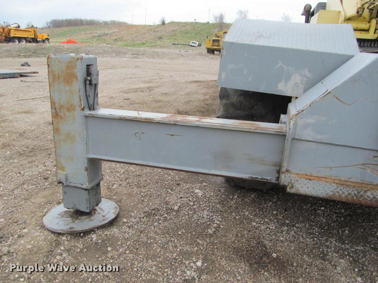 image for item K3884 1972 Grove RT63S rough terrain crane