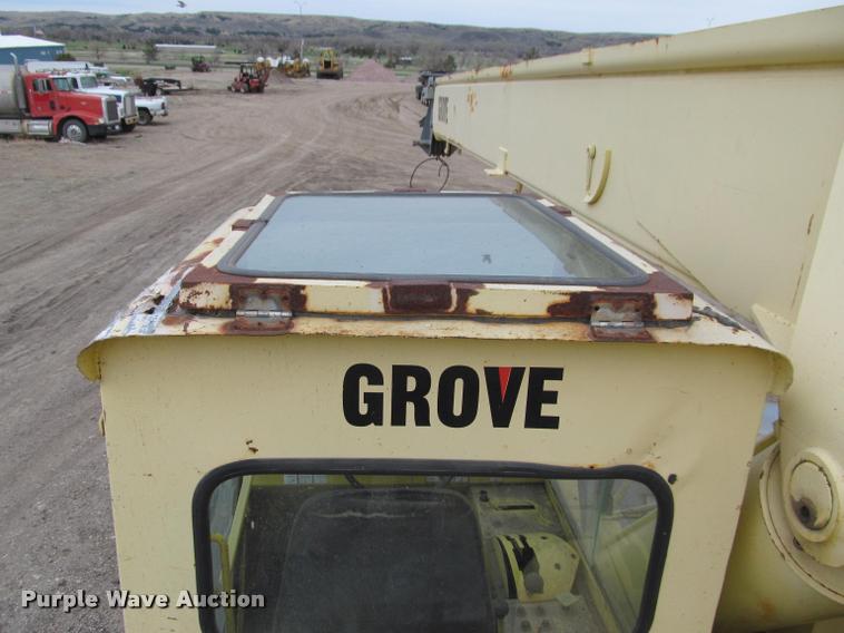image for item K3884 1972 Grove RT63S rough terrain crane