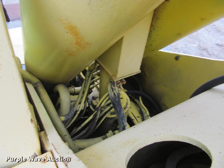 image for item K3884 1972 Grove RT63S rough terrain crane