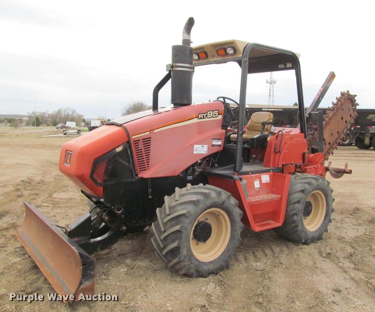 image for item K3885 2012 Ditch Witch RT95 trencher