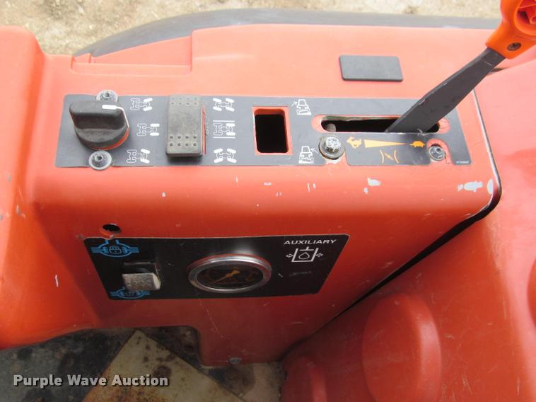 image for item K3885 2012 Ditch Witch RT95 trencher