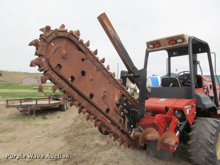 image for item K3885 2012 Ditch Witch RT95 trencher