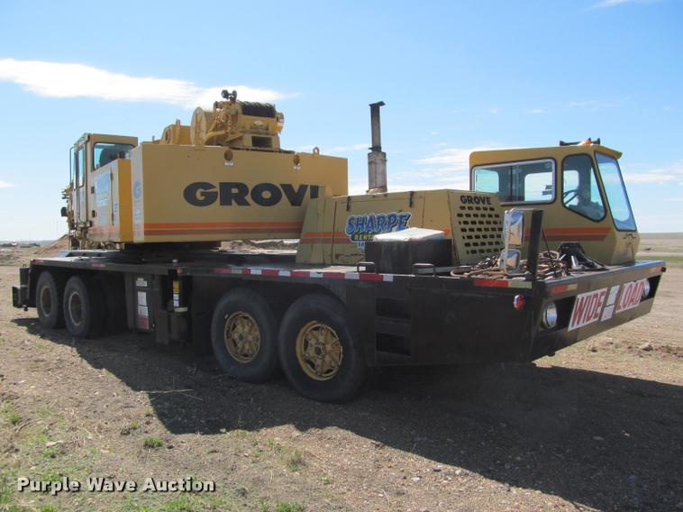 image for item K3889 1985 Grove TMS760 hydraulic crane with carrier