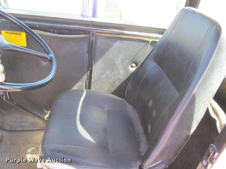 image for item K3889 1985 Grove TMS760 hydraulic crane with carrier