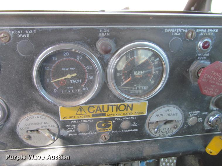 image for item K3889 1985 Grove TMS760 hydraulic crane with carrier