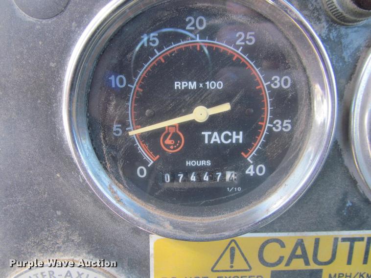 image for item K3889 1985 Grove TMS760 hydraulic crane with carrier