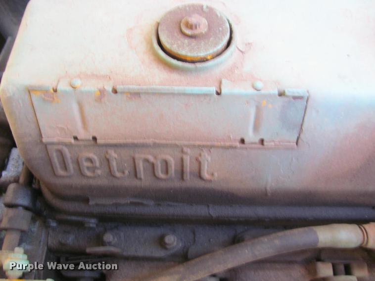 image for item K3889 1985 Grove TMS760 hydraulic crane with carrier