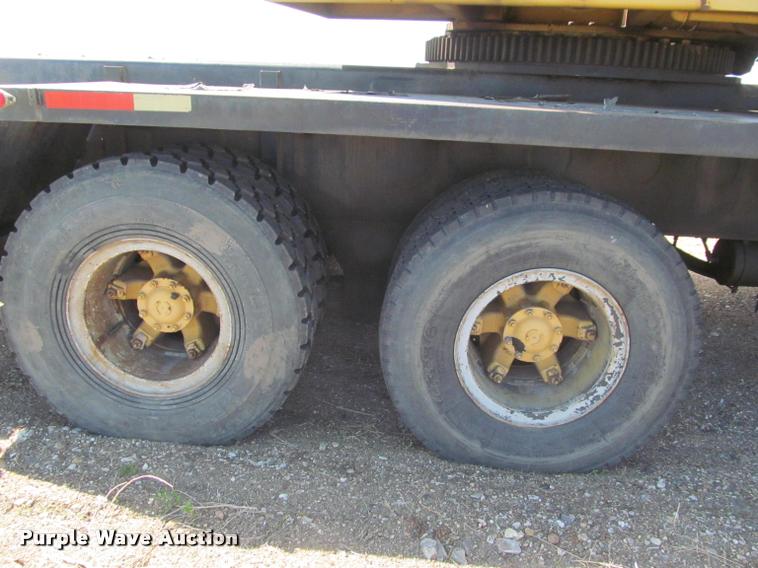 image for item K3889 1985 Grove TMS760 hydraulic crane with carrier