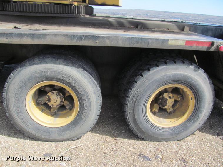 image for item K3889 1985 Grove TMS760 hydraulic crane with carrier