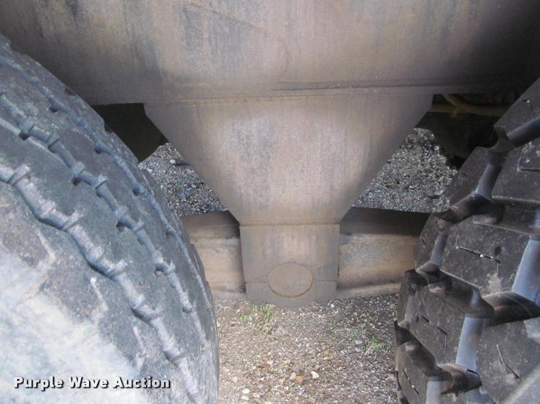 image for item K3889 1985 Grove TMS760 hydraulic crane with carrier