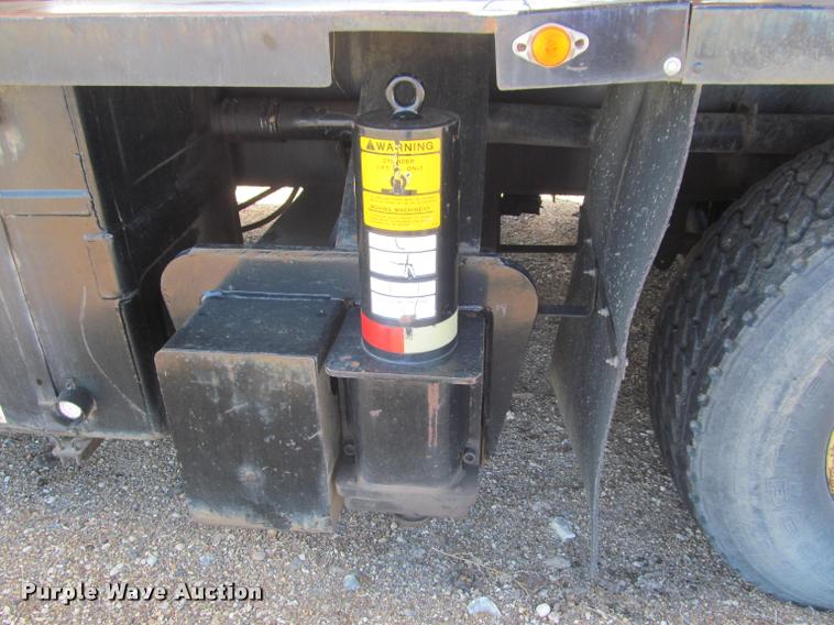 image for item K3889 1985 Grove TMS760 hydraulic crane with carrier