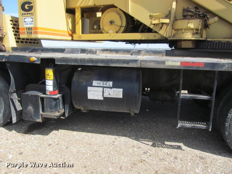 image for item K3889 1985 Grove TMS760 hydraulic crane with carrier