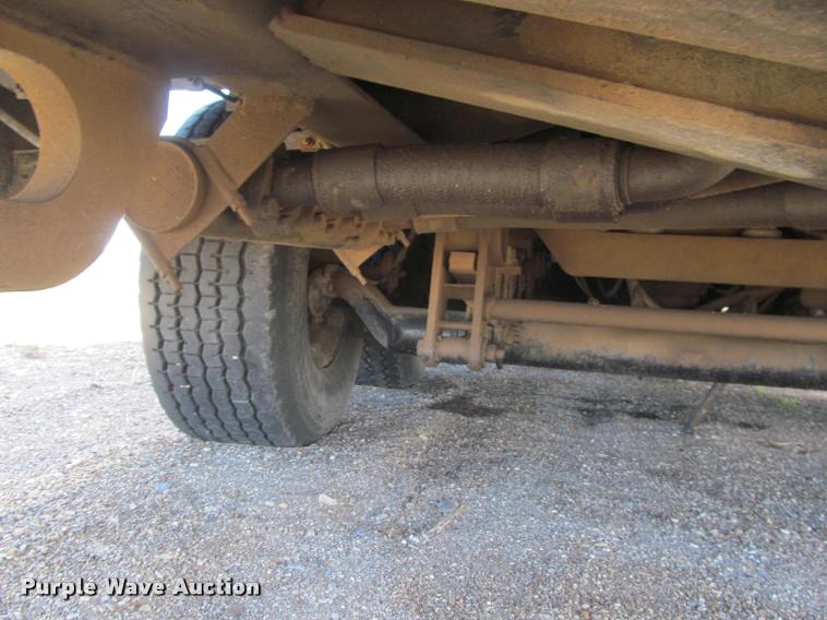 image for item K3889 1985 Grove TMS760 hydraulic crane with carrier