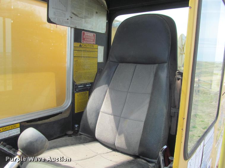 image for item K3889 1985 Grove TMS760 hydraulic crane with carrier