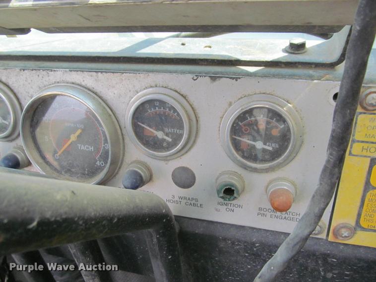 image for item K3889 1985 Grove TMS760 hydraulic crane with carrier