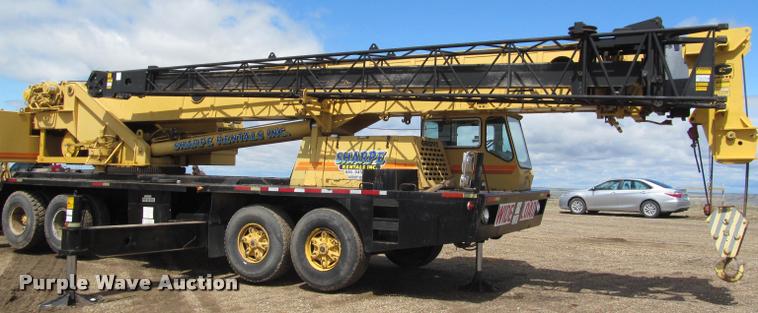 image for item K3889 1985 Grove TMS760 hydraulic crane with carrier