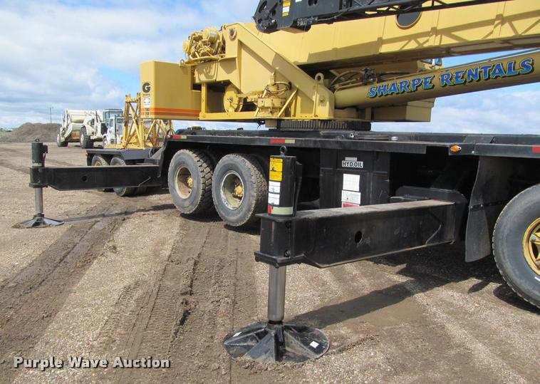 image for item K3889 1985 Grove TMS760 hydraulic crane with carrier