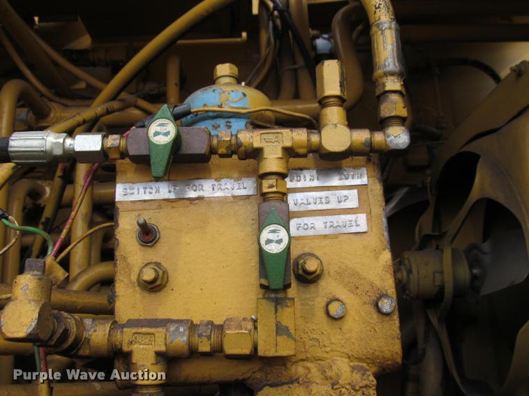 image for item K3889 1985 Grove TMS760 hydraulic crane with carrier