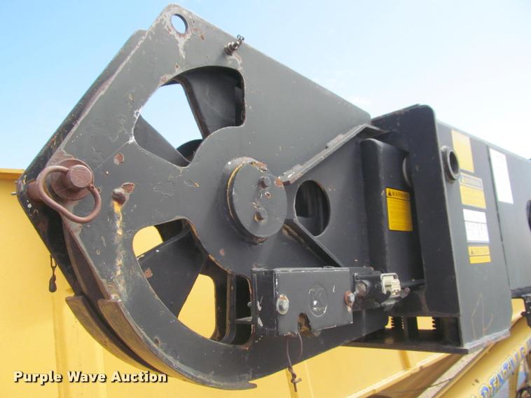 image for item K3889 1985 Grove TMS760 hydraulic crane with carrier