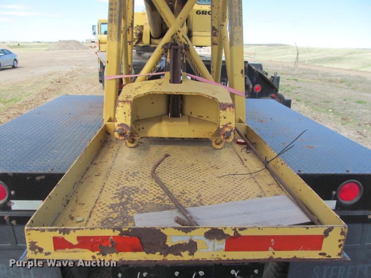 image for item K3889 1985 Grove TMS760 hydraulic crane with carrier