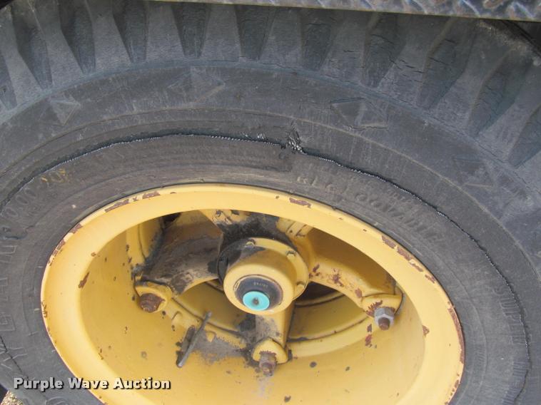 image for item K3889 1985 Grove TMS760 hydraulic crane with carrier