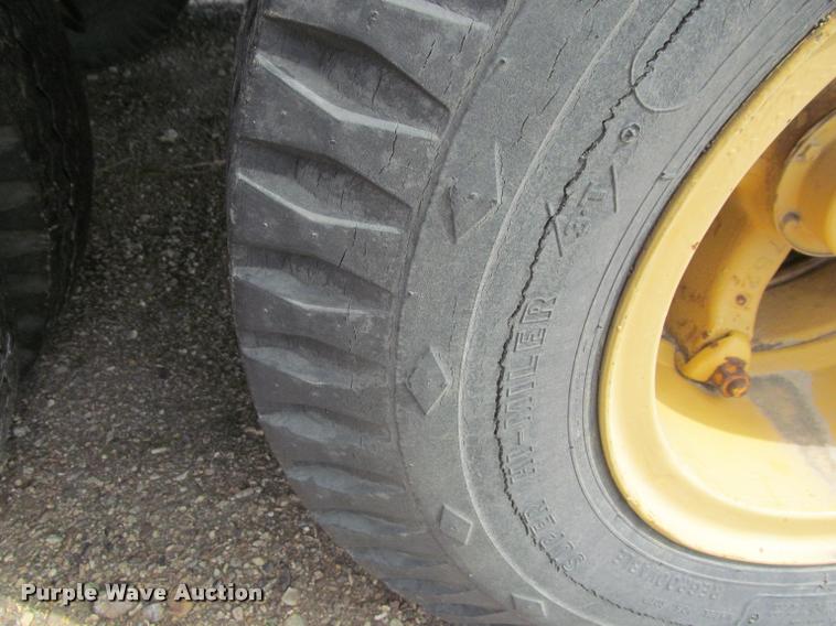 image for item K3889 1985 Grove TMS760 hydraulic crane with carrier