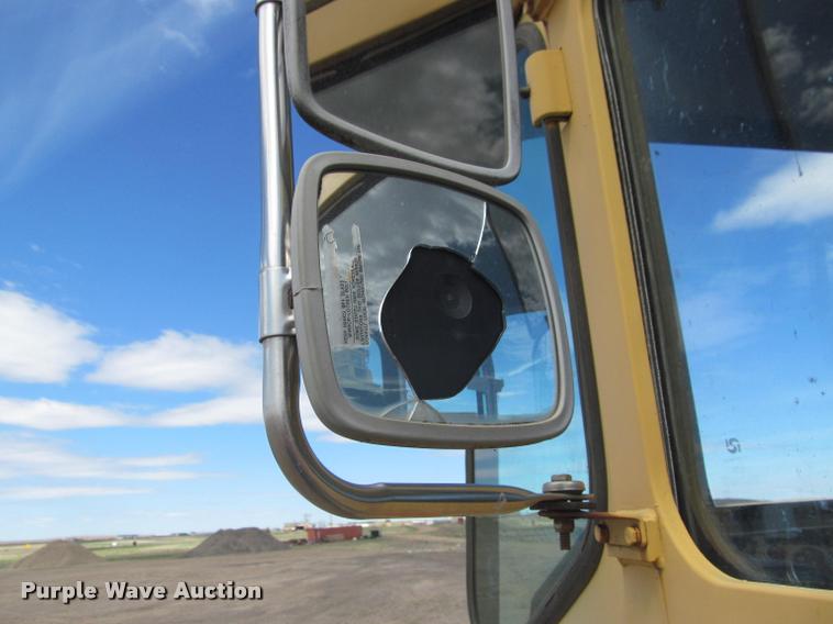 image for item K3889 1985 Grove TMS760 hydraulic crane with carrier