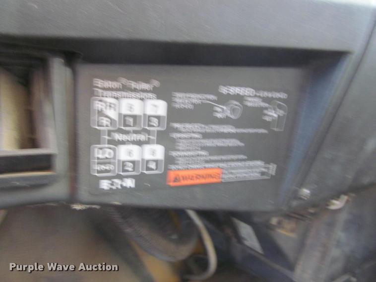 image for item K3898 1998 International 2554 dump truck