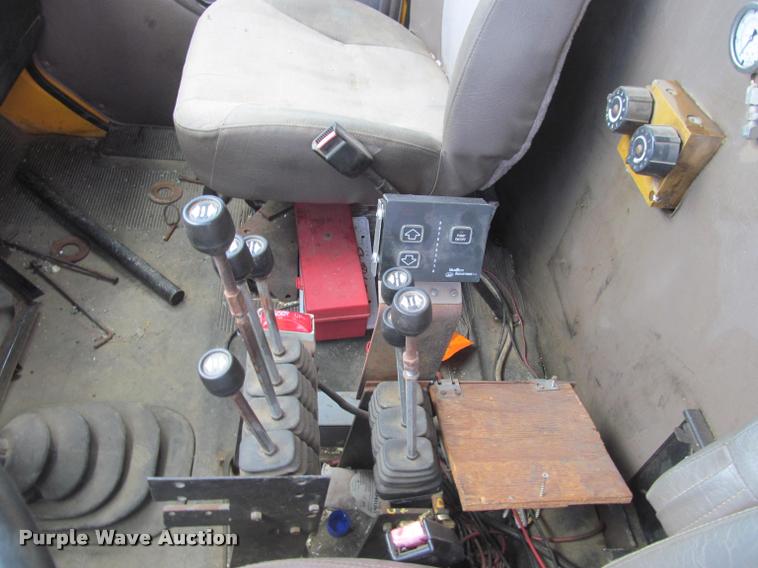 image for item K3898 1998 International 2554 dump truck