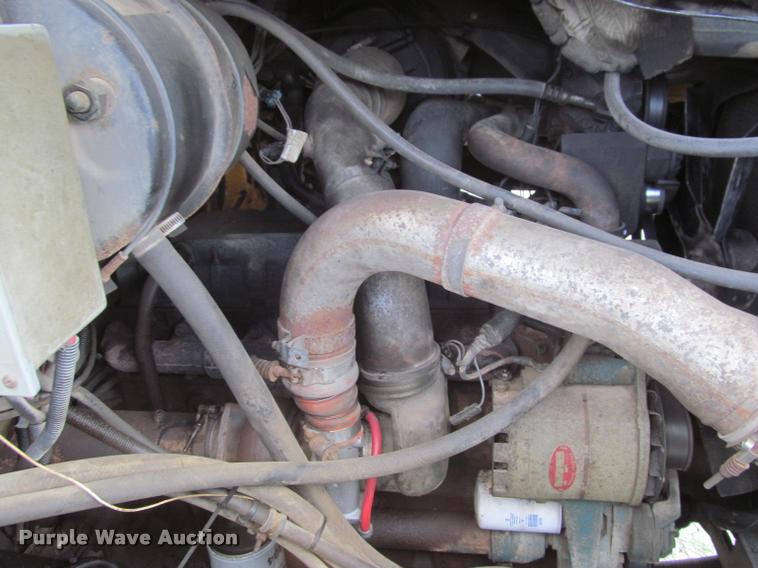 image for item K3898 1998 International 2554 dump truck