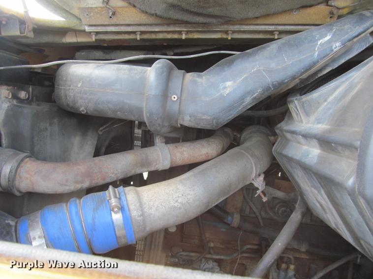 image for item K3898 1998 International 2554 dump truck